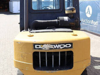 2002-daewoo-d40s-2-1392803-44177523