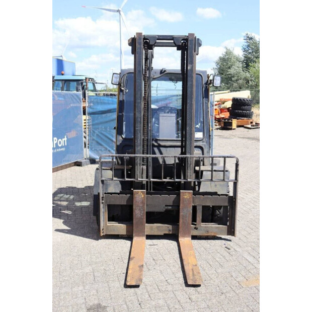 2002 Daewoo D40S-2-44177526