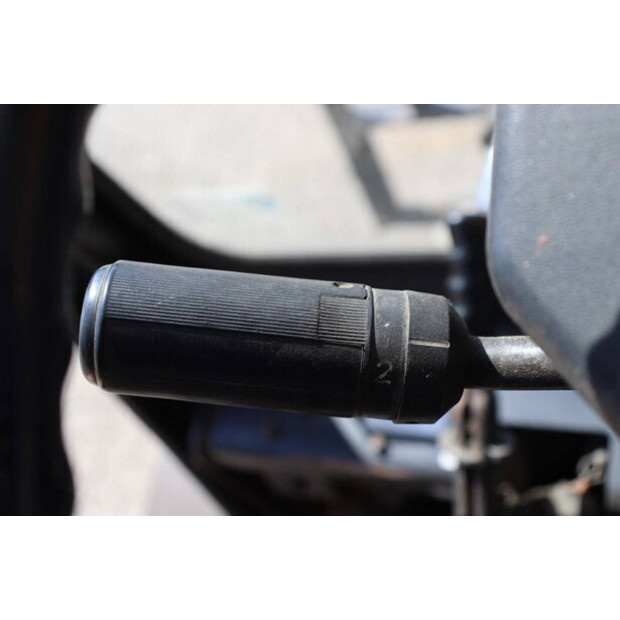 2002 Daewoo D40S-2-44177547