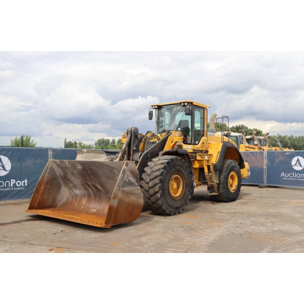 2013 فولفو L180G-44177564