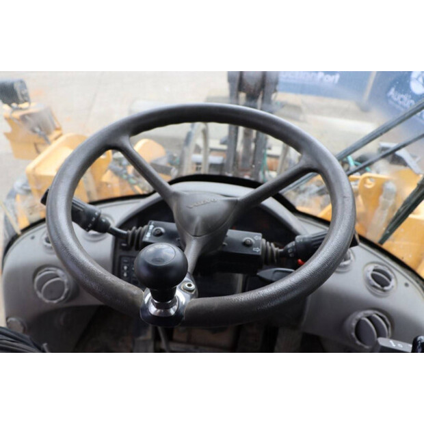 2013 فولفو L180G-44177583