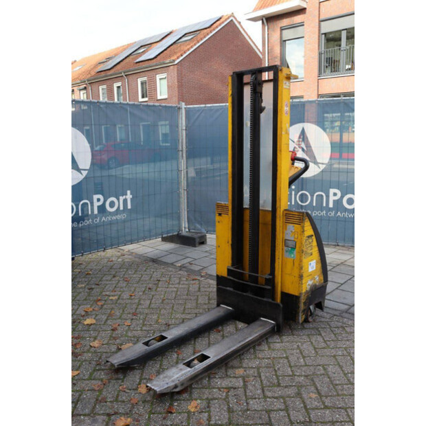 2002 Pramac GX12-29-44177626