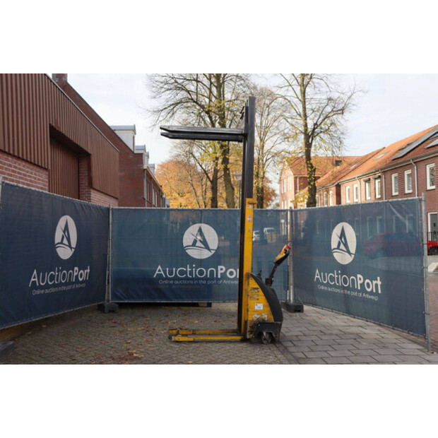 2002 Pramac GX12-29-44177635