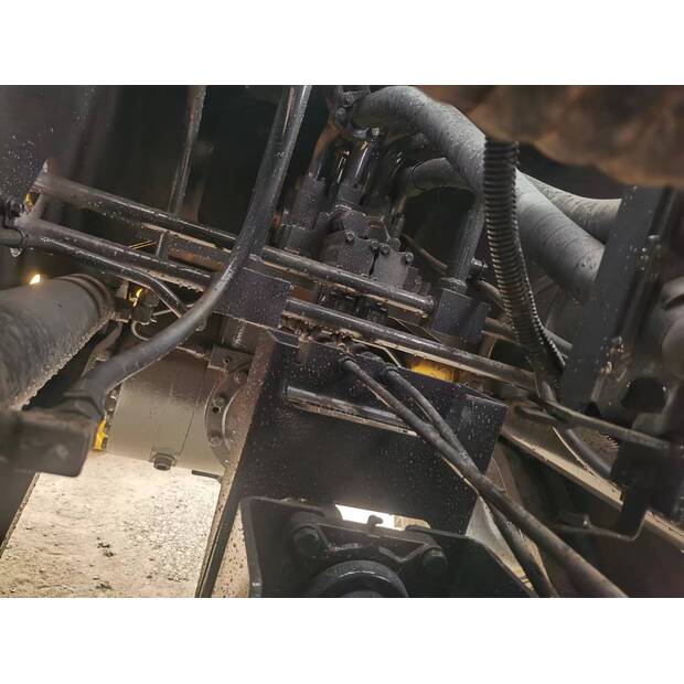 2023 Komatsu WA360-44177754