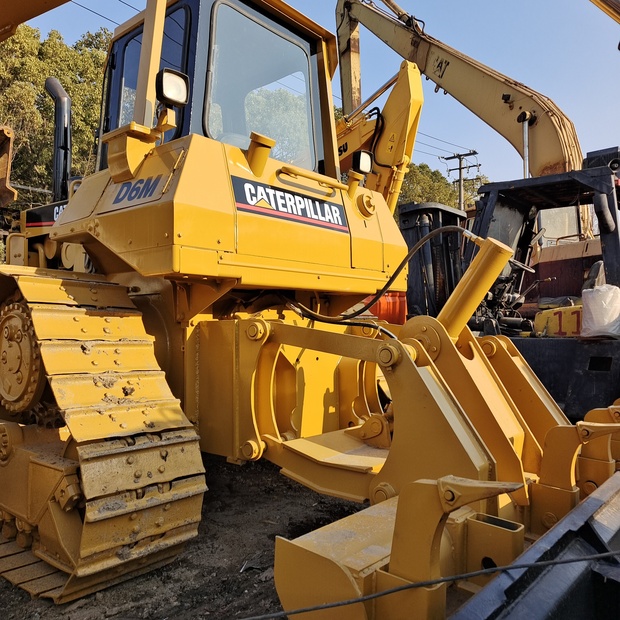 2023 كوماتسو D6M-44177773