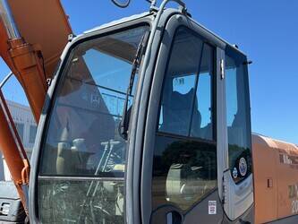 2012-hitachi-zx200-3-1392827-44177872