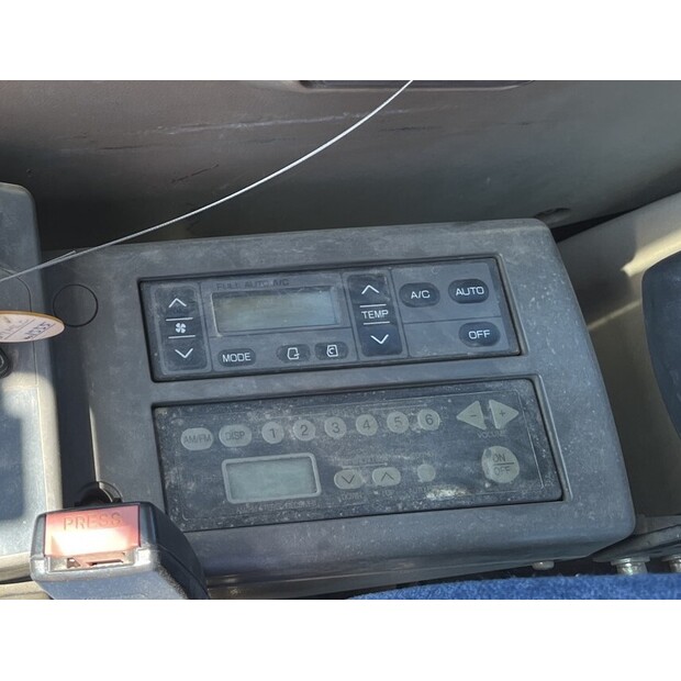 2012 Hitachi ZX200-3-44177876