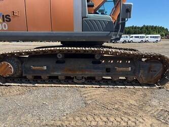 2012-hitachi-zx200-3-1392827-44177911