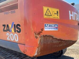 2012-hitachi-zx200-3-1392827-44177913