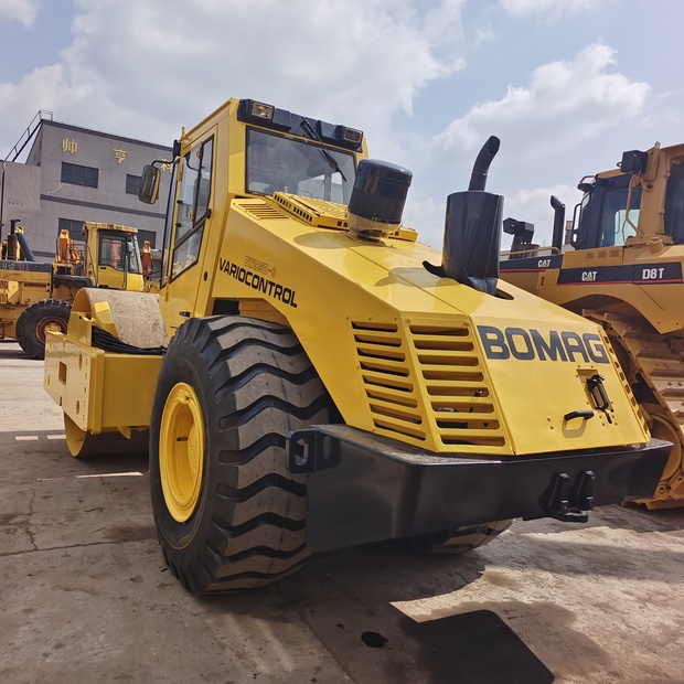 2023 BOMAG BW225D-3-44177937