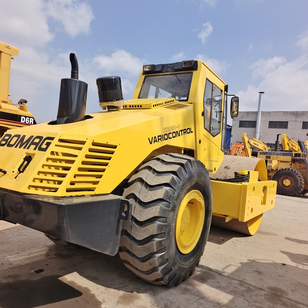 2023 BOMAG BW225D-3-44177938
