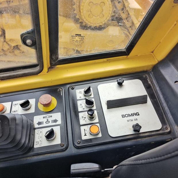 2023 BOMAG BW225D-3-44177943