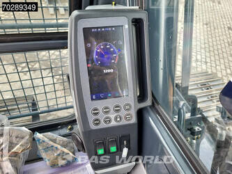 2025-hyundai-r210-1313526-44178070