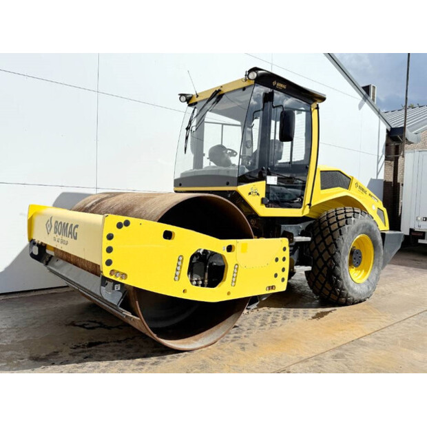 2017 BOMAG BW 211 DH-5-44178109