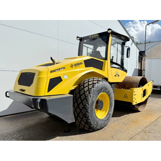 2017 BOMAG BW 211 DH-5-44178112