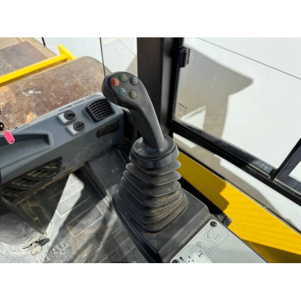 2017 BOMAG BW 211 DH-5-44178118
