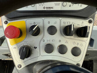 2017-bomag-bw-211-dh-5-44178119