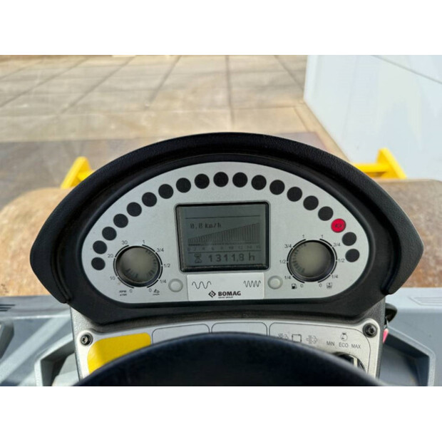 2017 BOMAG BW 211 DH-5-44178122