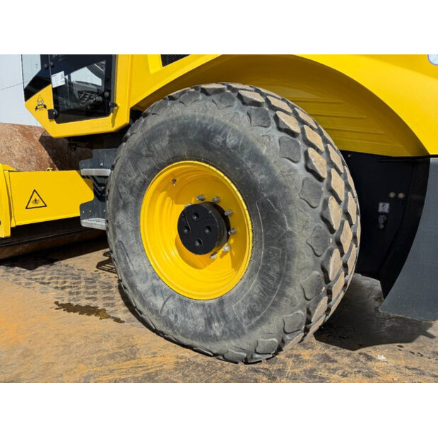 2017 BOMAG BW 211 DH-5-44178131