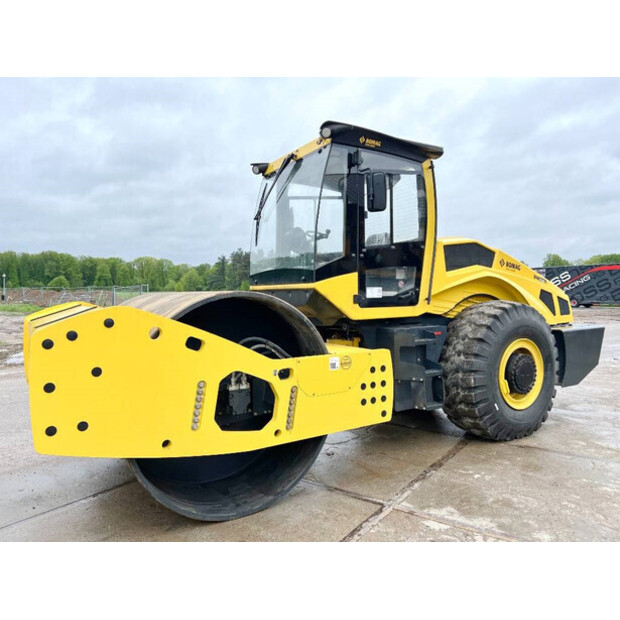 2025 بوماج BW226D-5CL-44178156