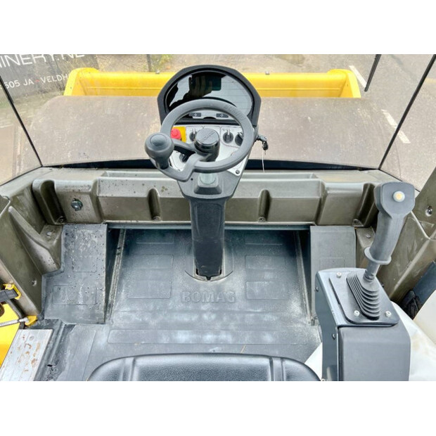 2025 BOMAG BW226D-5CL-44178179