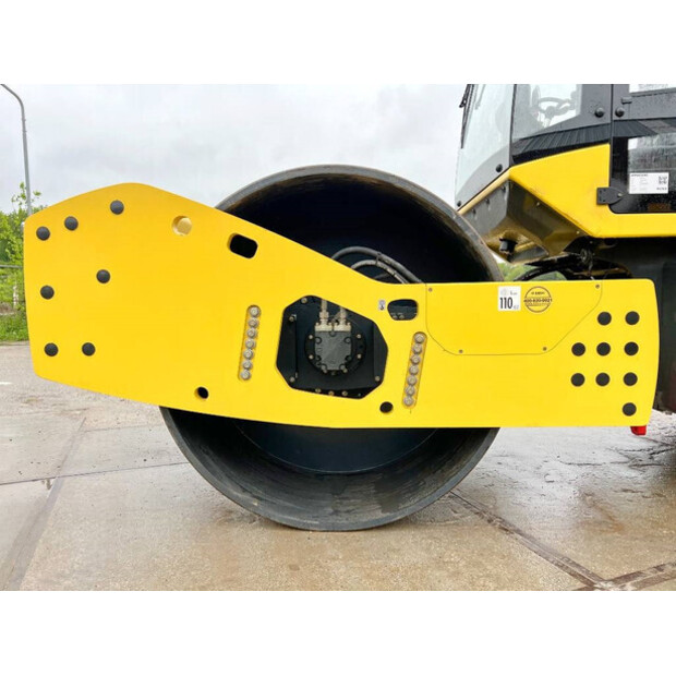 2025 BOMAG BW226D-5CL-44178180