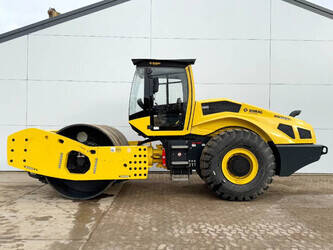 Image de COMPACTEURS 2025 BOMAG BW226D-5CL