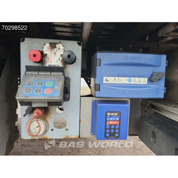 2020 كراكر CF-Z-44178549