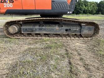 2012-hitachi-zx200-3-1392862-44178761