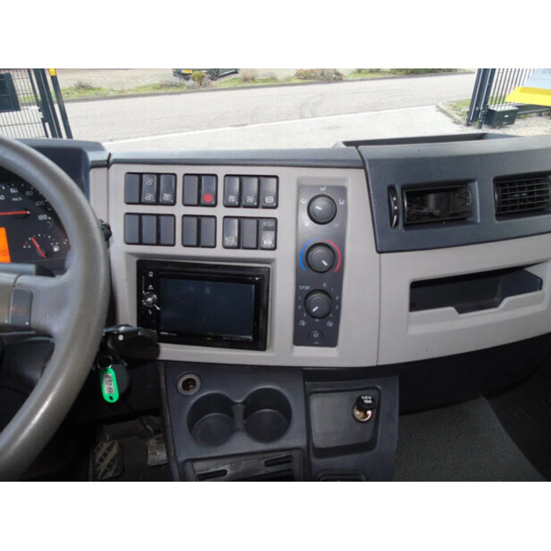 2016 Volvo FL 12.250-44178985