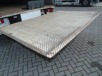 2011-volvo-fl-12-240-44179012