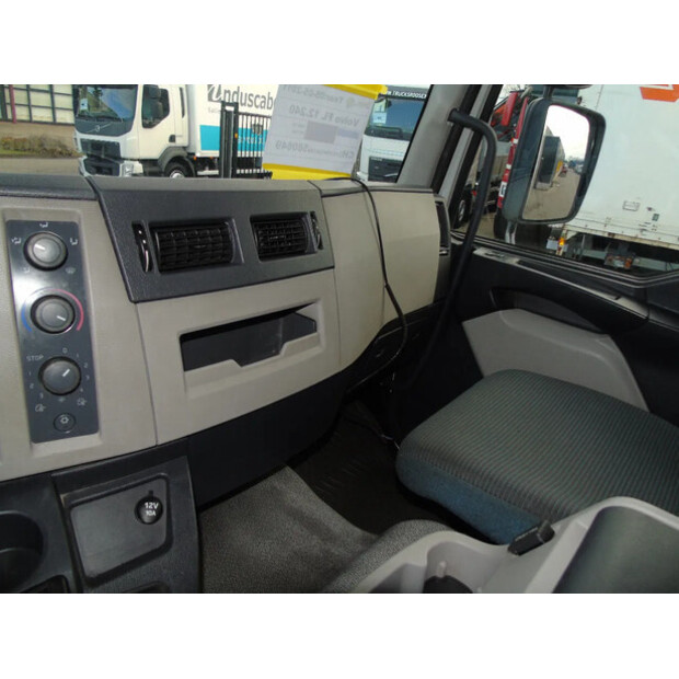 2011 فولفو FL 12.240-44179019