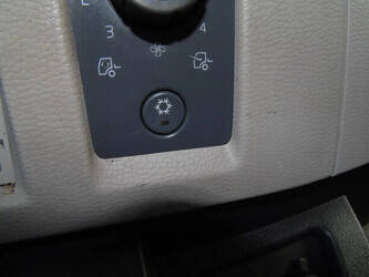 2011-volvo-fl-12-240-44179035