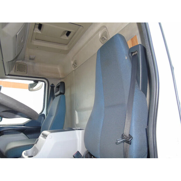 2011 فولفو FL 12.240-44179038