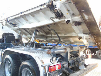 2022-mercedes-benz-arocs-3348-44179095