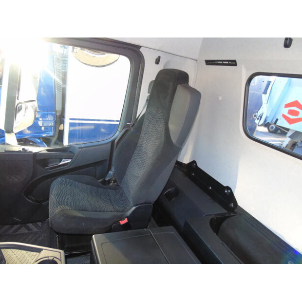 2022 مرسيدس بنز AROCS 3348-44179126