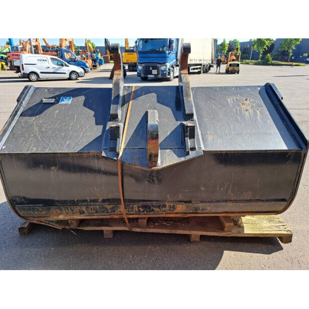 2013 Pladdet SG840NX2100-44179168