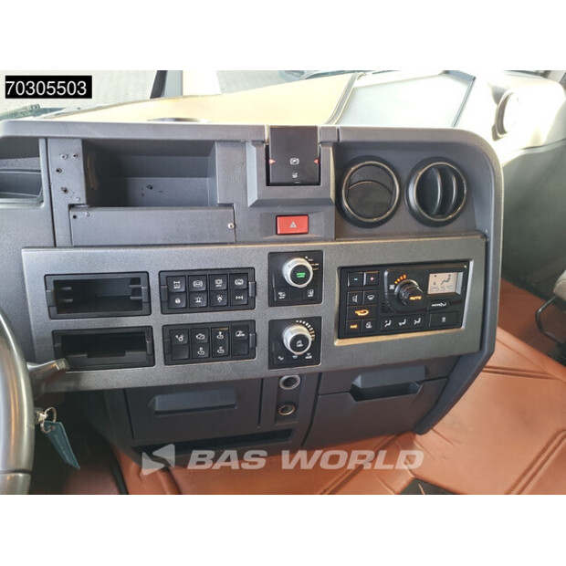 2016 رينو T460-44179567