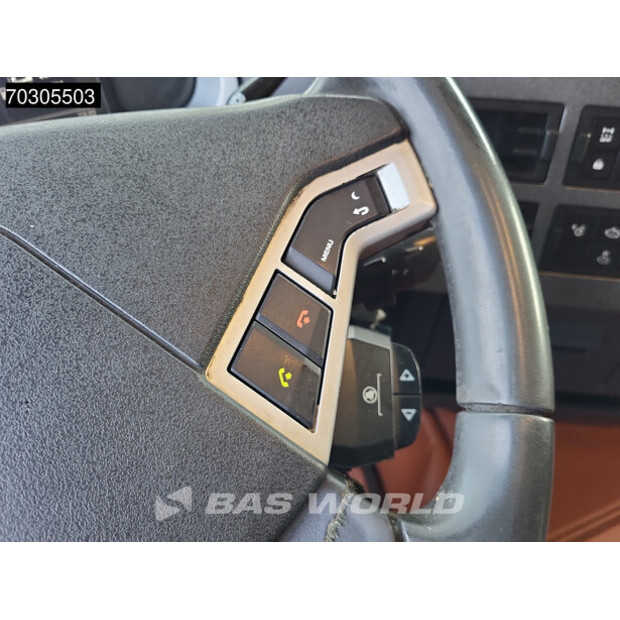 2016 رينو T460-44179572