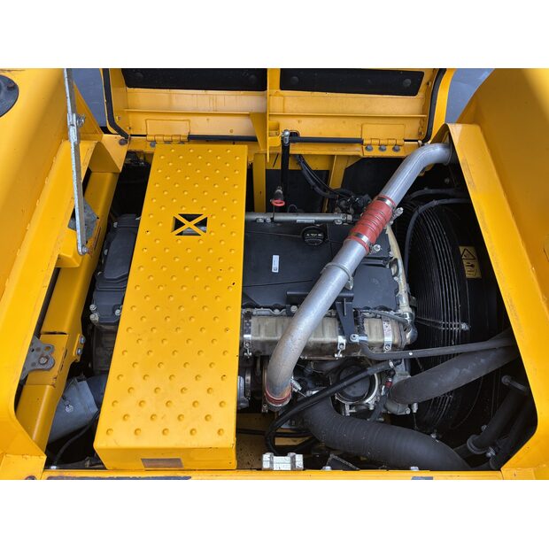 2020 جيه سي بي JS370LC-44185306