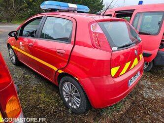 2009-fiat-punto-1392951-44192803