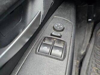 2009-fiat-punto-1392951-44192809