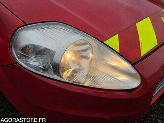 2009-fiat-punto-1392951-44192815