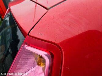 2009-fiat-punto-1392951-44192823