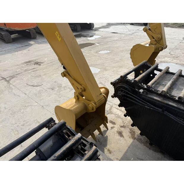 2021 Caterpillar 320CL-44194893