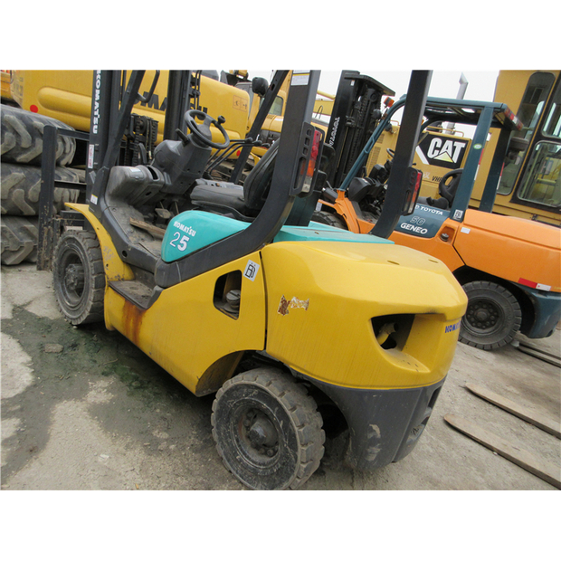 2022 كوماتسو FD25-44207701