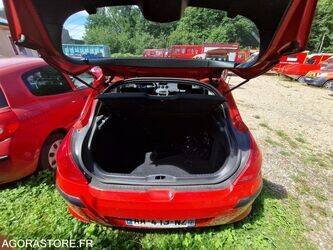 2009-peugeot-308-1393028-44208175