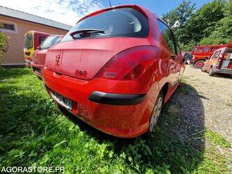 2009-peugeot-308-1393028-44208179