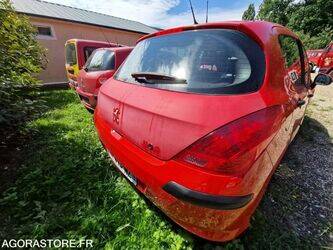 2009-peugeot-308-1393028-44208180