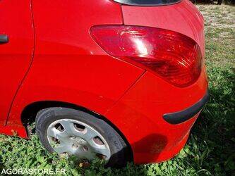 2009-peugeot-308-1393028-44208182